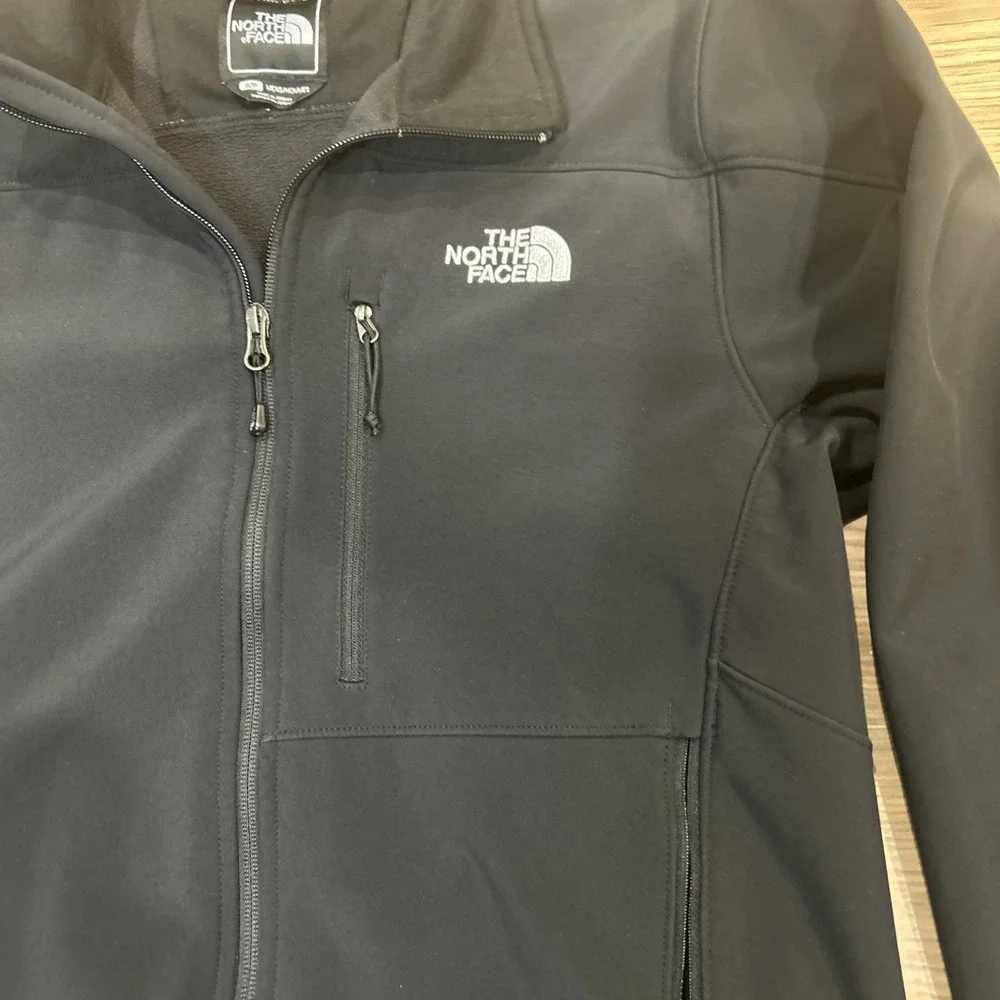 The North Face coat/windbreaker Black Size S